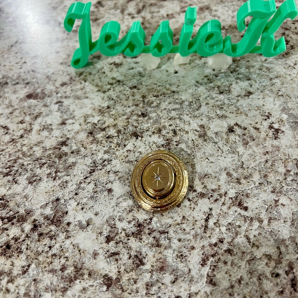 Avon vintage locket brooch